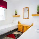 Et Avec Piscine - Wehostyou Villa