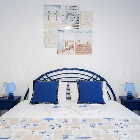 Et Avec Piscine - Wehostyou Ampuriabrava